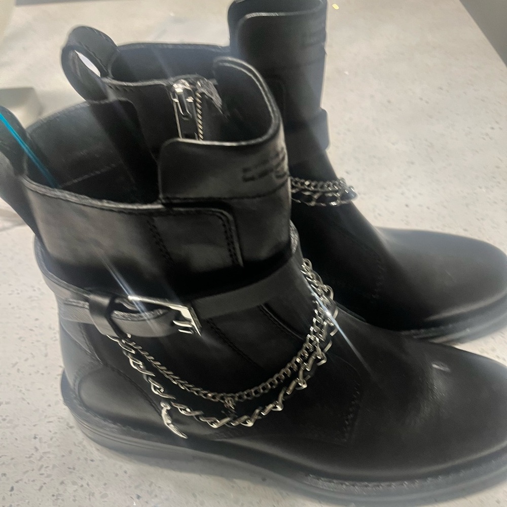 Zadig & Voltaire Black Boots with Silver Chain